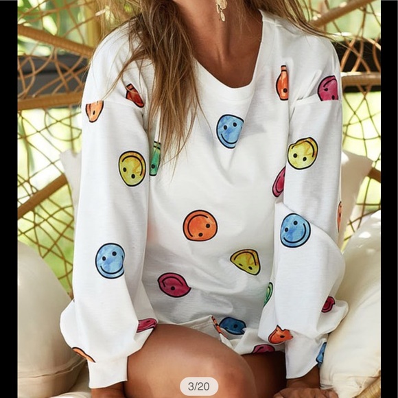 Smiley Face Top - Picture 3 of 7